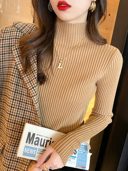 Elegant Turtleneck Knit Pullover