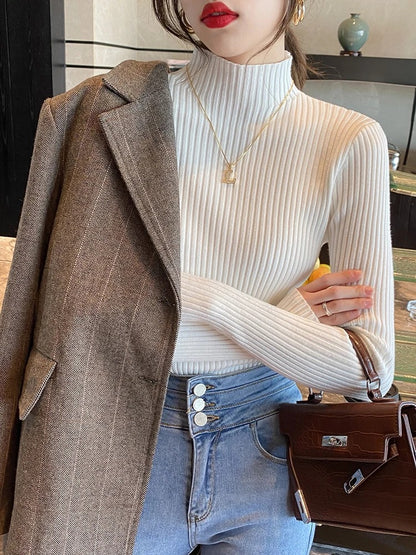 Elegant Turtleneck Knit Pullover
